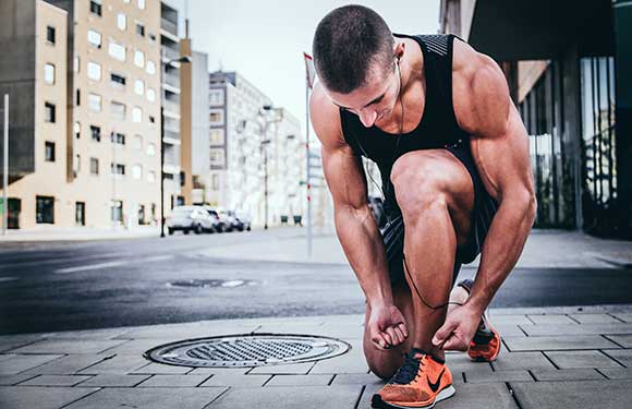 Pratiquer un sport ou une activité physique régulière permet de prévenir les varices