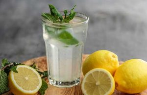 Blanchir les Dents avec le Citron